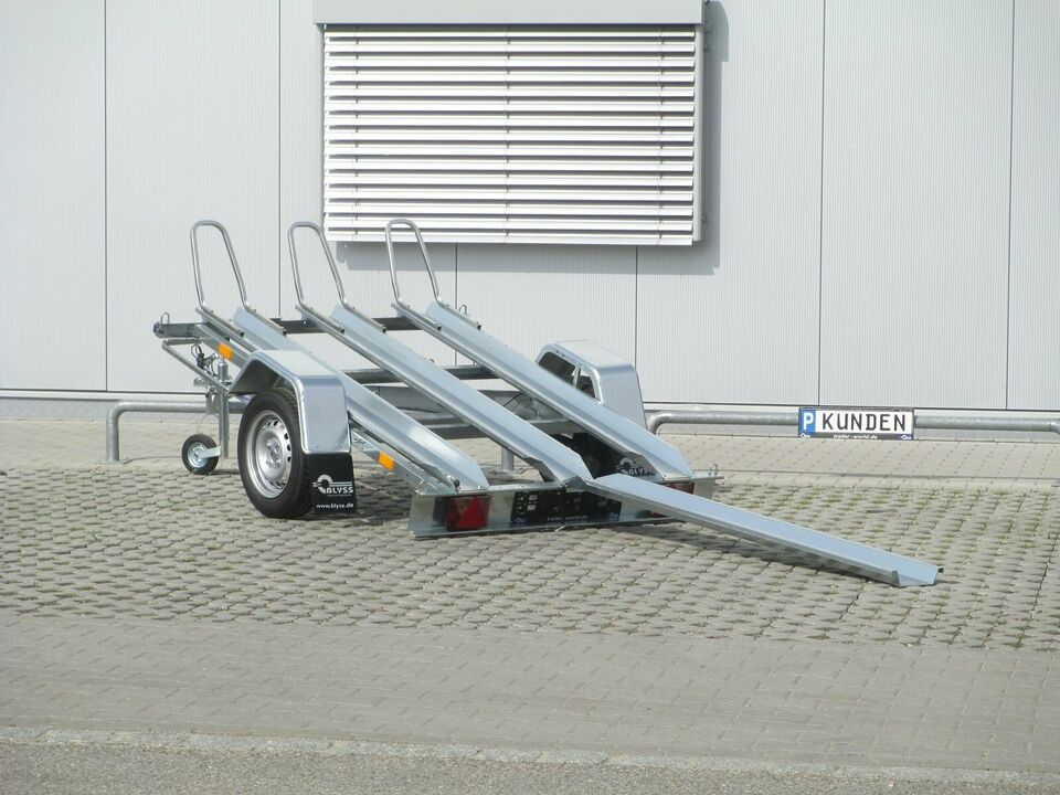 Motorradanhänger für bis zu drei Maschinen